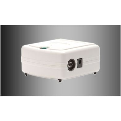Sparmax DC-25 &mdash; компрессор, вид сверху сбоку с ножками и разъёмами