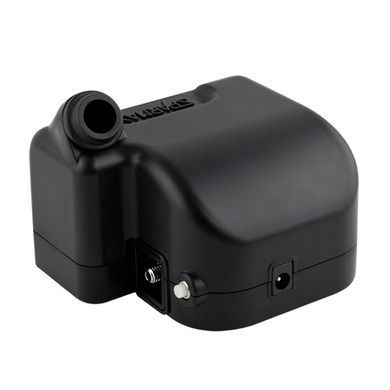 Миникомпрессор Sparmax DC-25XT &mdash; вид под углом, воздушный ниппель